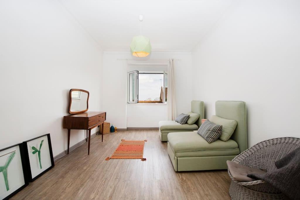Vintage Apartment *
