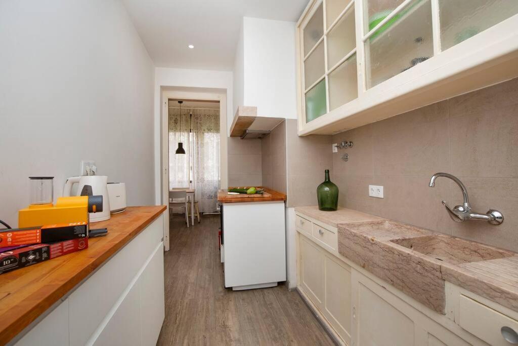Vintage Apartment